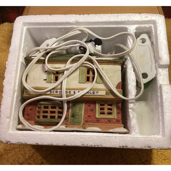 Dept 56 Scrooge & Marley Counting House 1986 Dickens Village Series Heritage - Picture 15 of 16